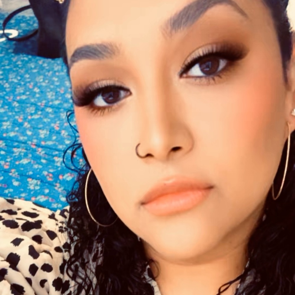 Meet your Posher, Lizeth